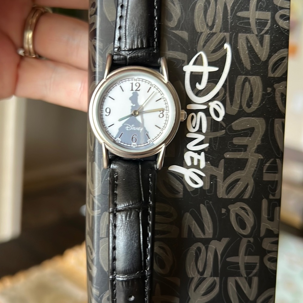 Rare Disney Cinderella watch. Worn once.needs battery.